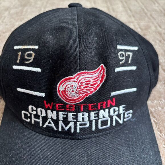 Vintage Sports Specialties Detroit Red Wings Hat Cap Snap Back Black Champions - Picture 2 of 6